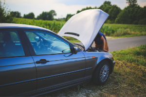 La tua batteria auto si scarica improvvisamente a Roma? Vediamo qualche sintomo.